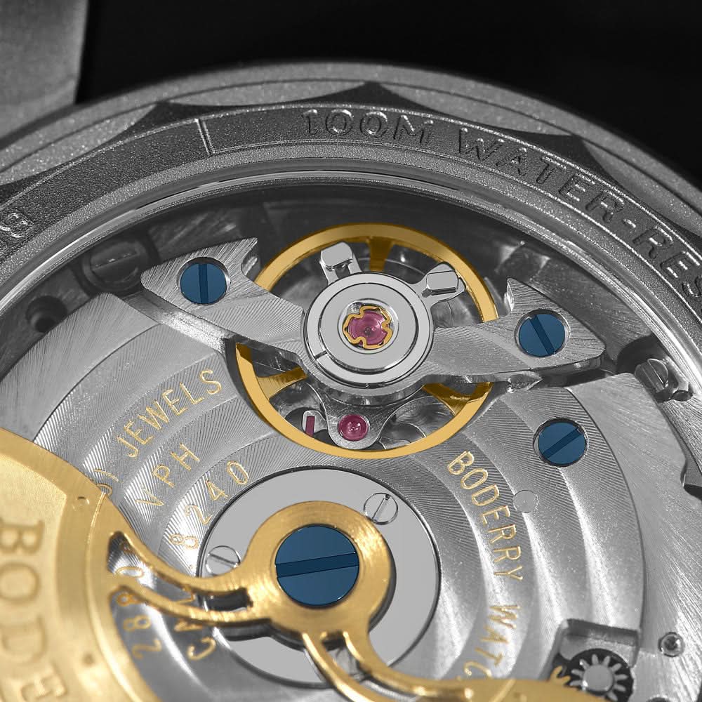 VOYAGER S72 – 72-Hour Power Reserve Titanium Automatic Field Watch, 100M Water Resistant | Grey/Bracelet