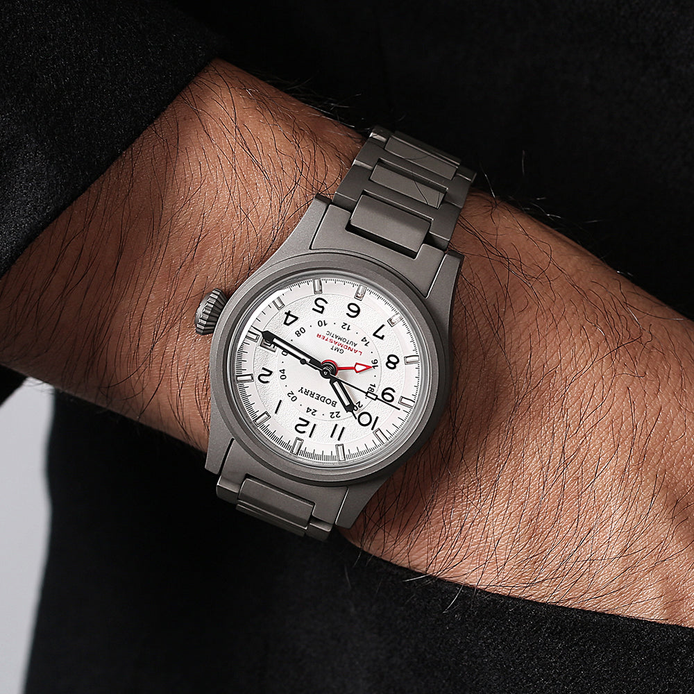 LANDMASTER GMT – Titanium Automatic Tritium Field Watch | White-bracelet