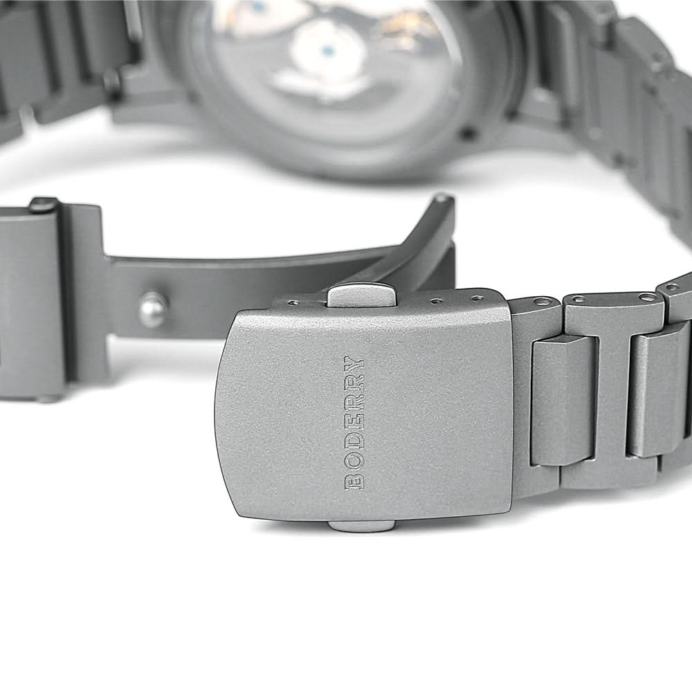 LANDMASTER Chronograph – Titanium Automatic Tritium Field Watch | Yellow-bracelet