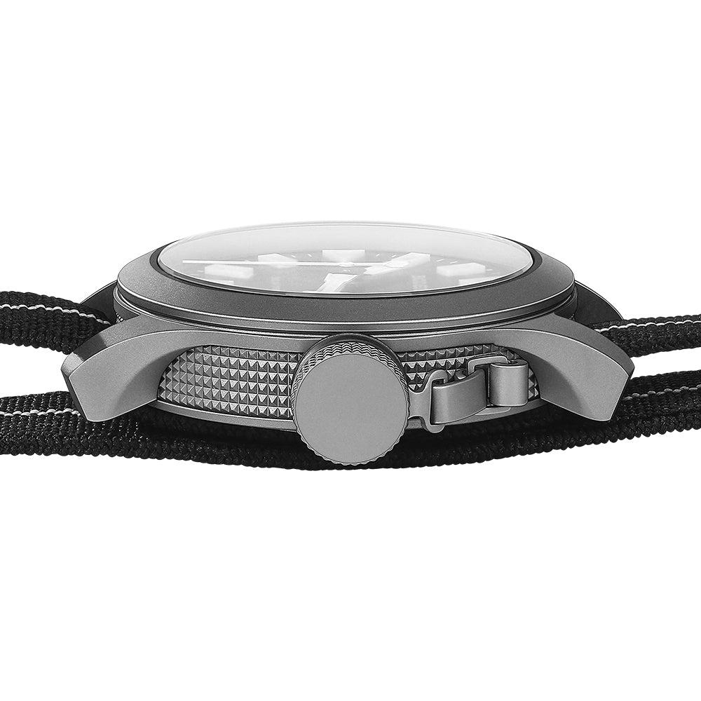 FALCON Canteen - Titanium Solar-Powered Watch | Dive