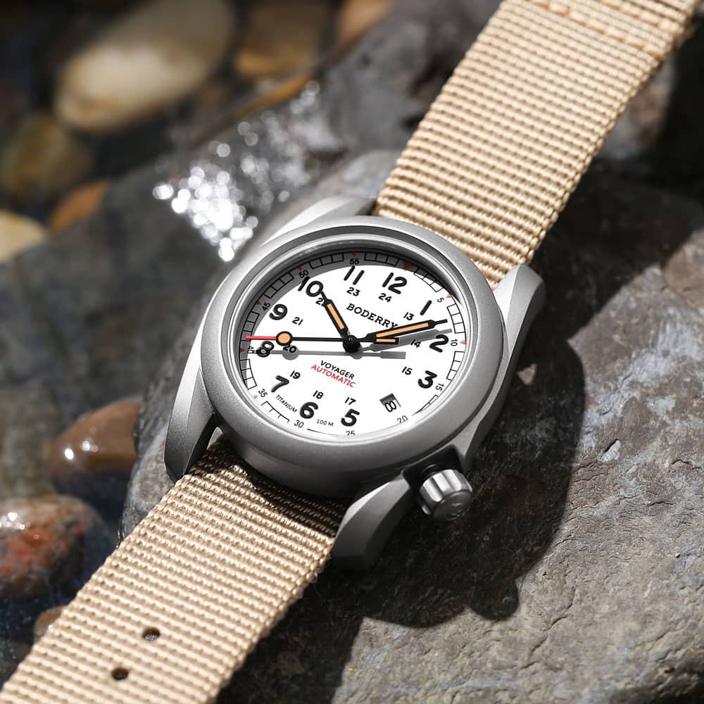 VOYAGER - 100M Waterproof Titanium Automatic Field Watch | White