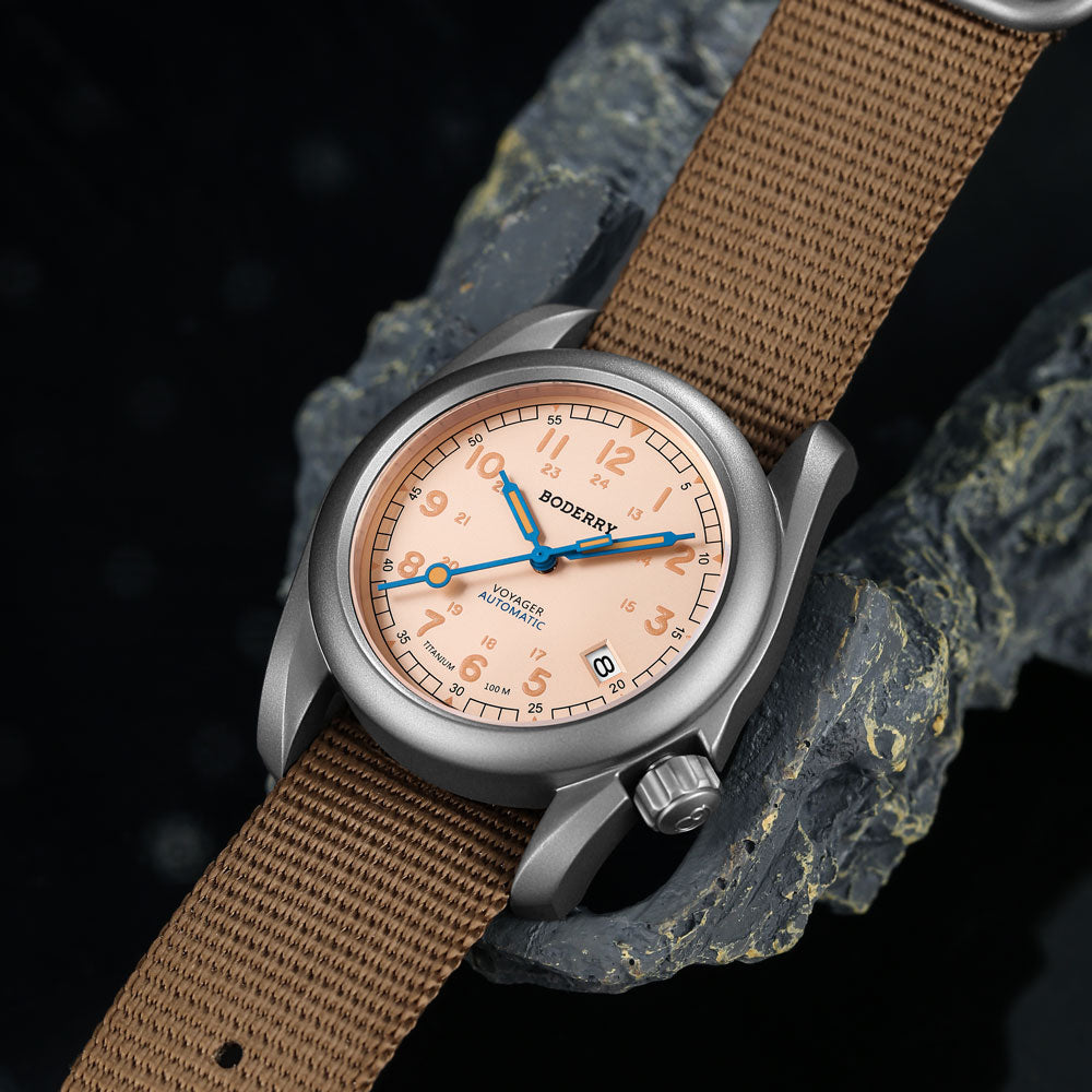 VOYAGER - 100M Waterproof Titanium Automatic Field Watch | Salmon-bracelet