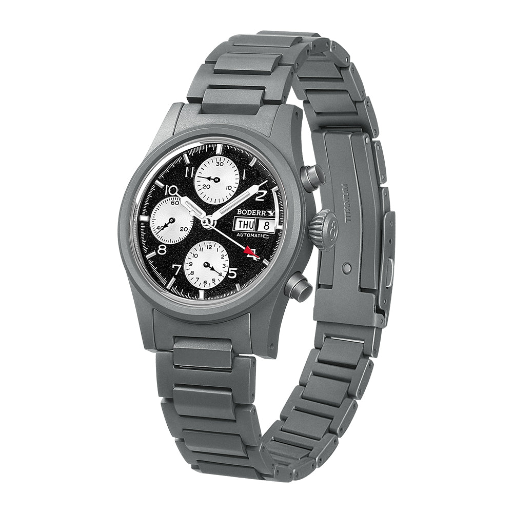 LANDMASTER Chronograph – Titanium Automatic Tritium Field Watch | Reverse Panda-bracelet