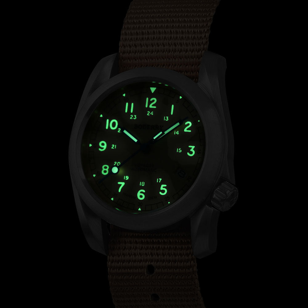 VOYAGER - 100M Waterproof Titanium Automatic Field Watch | Salmon-bracelet